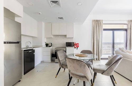 Umm Suqeim 3 Apartment | NEW: Luxury Dubai Apartment | Burj Al Arab View