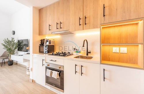 Dubai Apartment | New Studio Close to Town Square Park, Short Drive to Al Qudra Lake by Deluxe Holiday Homes