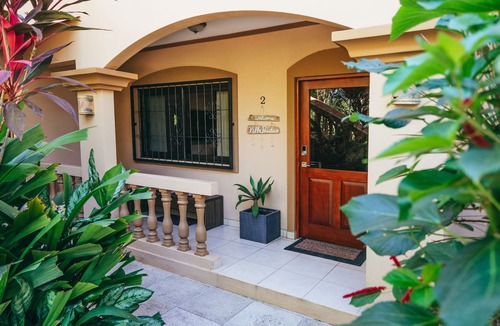 Junquillal Condo | Newley renovated 2BR condo with pool near beach - Villa Pacifico