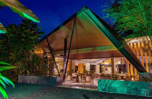 La Fortuna Hotel | Noah's Forest by Tifakara