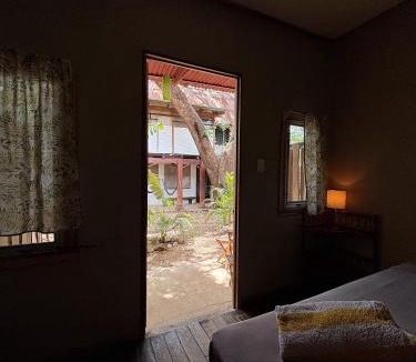 Tamarindo House | Noni garden #2