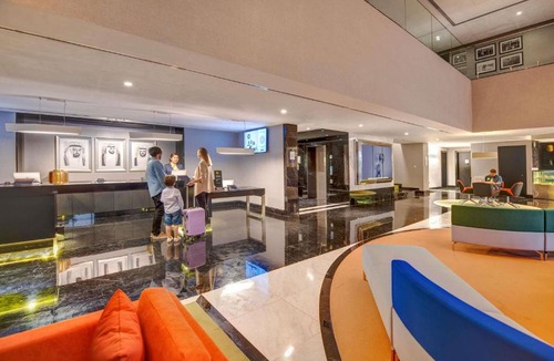 Al Khan Hotel | Novotel Sharjah Expo Centre