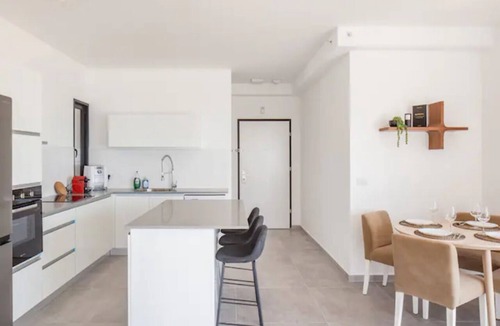 Bat Yam Apartment | O&O Group- Magical 4BR APT With Panoramic Sea View