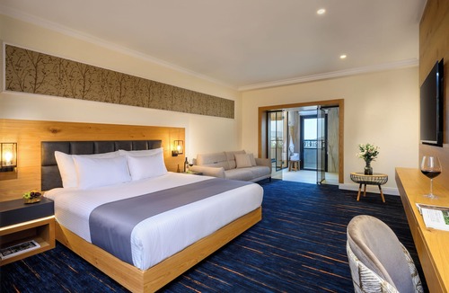 Buq'ata Hotel | OAKS HOTEL