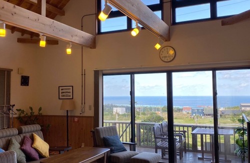 Shoshi House | Ocean Hills Villa on the hill where you can feel t/Kunigamigun Okinawa