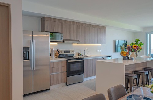Jaco Condo | Ocean-view 3BR condo with resort pools, gym and coworking near Jacó.