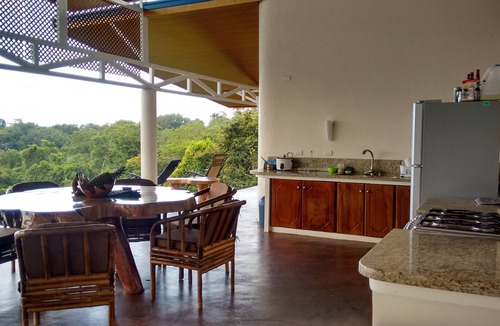 Savegre Villa | Ocean View Ridge Residence/Pool/4BD-5BA+Office/Wifi/Dominical area/30-120 days
