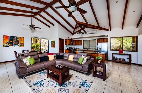 Potrero Ski Chalet | Ocean-View Townhouse | Pool | Walk to Playa Prieta – Villas Catalina 15