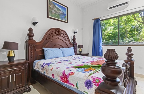 Los Pargos Villa | Oceanfront Villa*B at Playa Negra
