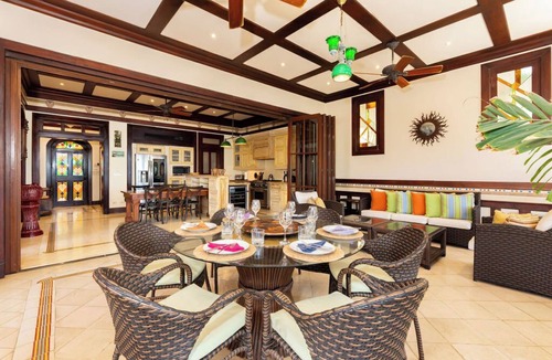 Las Catalinas Villa | Oceanfront Villa with Pool and Beach Club Access - Casa Teja