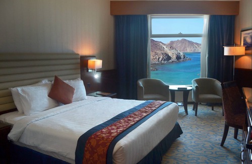 Khor Fakkan Hotel | Oceanic Khorfakkan Resort And Spa