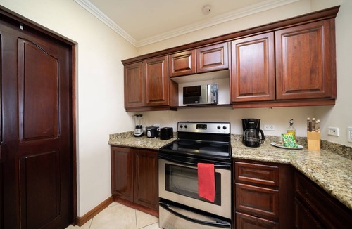 Santa Cruz Condo | Oceanica 825, ocean view condo, steps to the beach