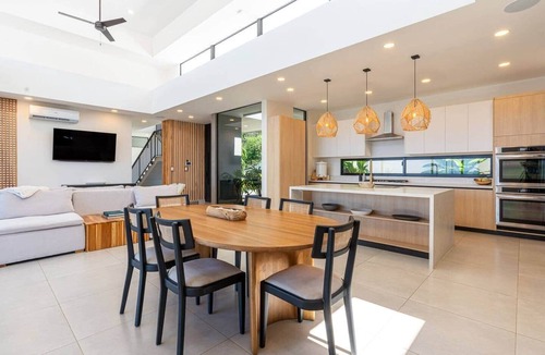 Coco House | Oceanview Luxury Home in Pacifico Coastal Living
