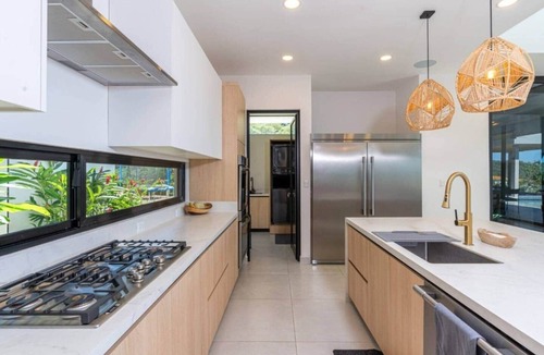Coco House | Oceanview Luxury Home in Pacifico Coastal Living