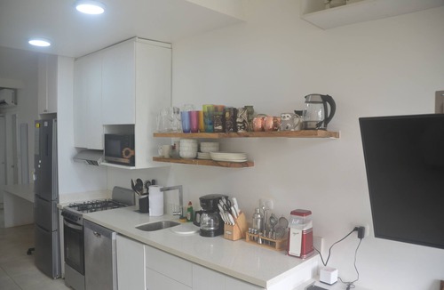 Coco Apartment | Oceanview Rooftop/Cozy studio with designated working area