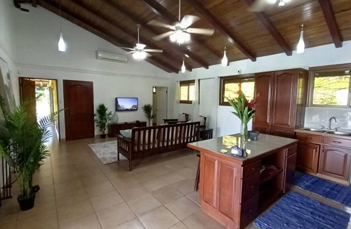 Ojochal House | Ojochal Costa Rica