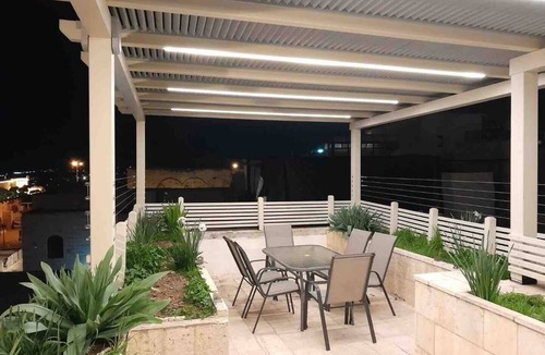 Old City House | Old City, Jerusalem- Homey and spacious environment.