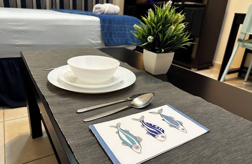 Al Ain Bed & Breakfast | Olivia's BNB: Fully furnished private suite in Jimi Ameriya