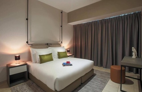 Dubai Marina Hotel | One Bedroom Apartment In Marina By E R