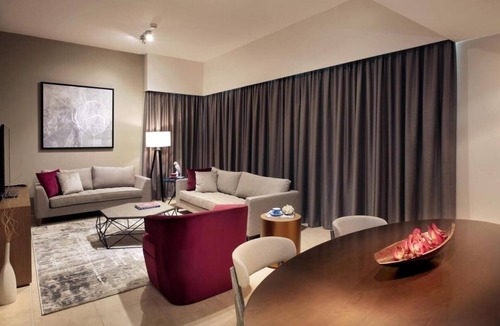 Dubai Marina Hotel | One Bedroom Apartment In Marina By E R