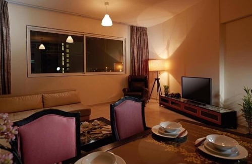 Discovery Gardens Hotel | One Bedroom Apartment In Discovery Gardens By E R