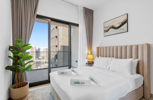 Business Bay Apartment | Opulent Lifestyle with Burj Khalifa and Canal View