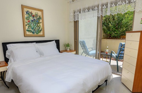 Rosh Pinna Apartment | Our Little Strawberry 🍓 Charming Condo in RP