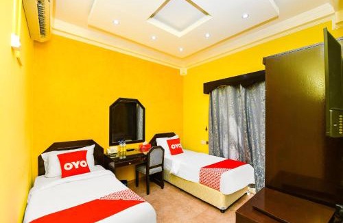 Muscat Hotel | OYO 137 Marina Hotel