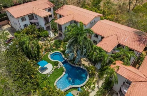 Coco Apartment | Pacific Breeze Condominium