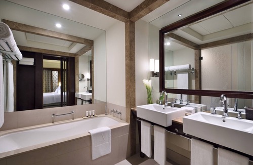 Downtown Dubai Hotel | Palace Downtown