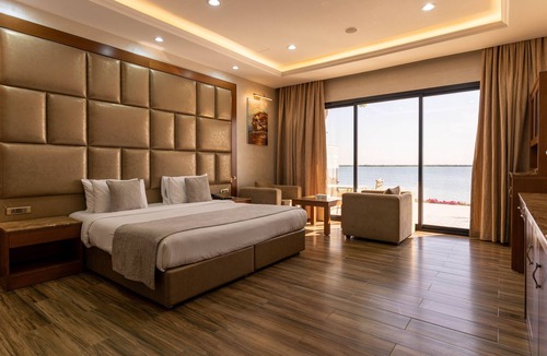 Umm al Quwain Hotel | Palma Beach Resort and Spa
