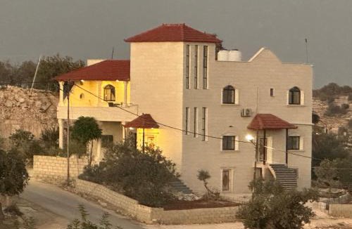 Gesher House | Pasha's house