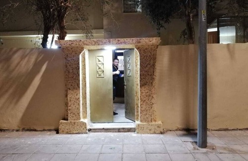 Aqaba House | Peace Roza Sharing room