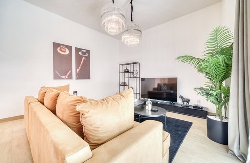 Dubai Apartment | Peaceful 1BR at La Cote 4, Jumeirah 1 by Deluxe Holiday Homes