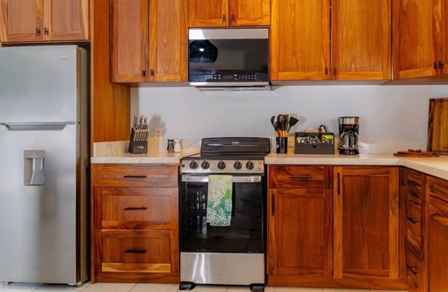 Coco House | Peaceful 2BR, 1BA Casita/Shared Pool & Nature/2 Min Drive to Coco Beach & Town