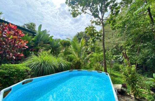 Nosara House | Pelada Jungle Nest 5-Min Walk to Beach & River