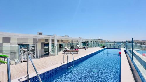Al Raha Beach Apartment | Penthouse with Private Pool Al Raha Lofts 1