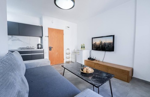 Bat Yam Apartment | Perfect 2-bedroom Sea View apartment in Bat Yam