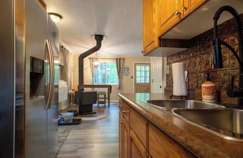Elmira Ski Chalet | Pet-Friendly Cabin | Pool, Lakes & Golf