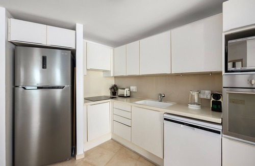 Tel Aviv Promenade Apartment | Picturesque 3BR Apt w Balcony & Parking Near Beach