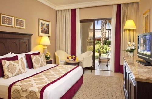 Al Aqah Hotel | Picturesque Room with Garden View – Perfect for a Scenic Weekend Break