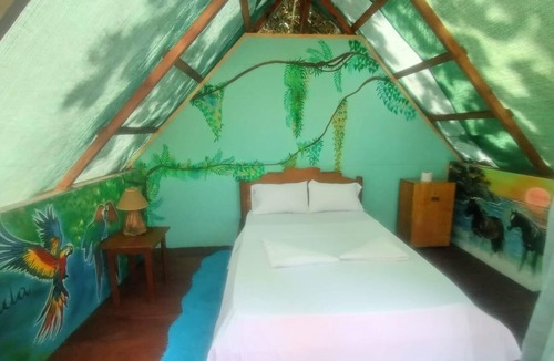 Drake Bay Hostel | Pirate Drake Beach Hostel