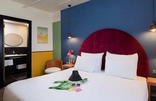 Old North Hotel | PLAY Seaport Suite Hotel TLV