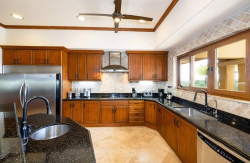 Playa Hermosa House | Playa Hermosa Hillside Villa 5BR Infinity Pool Sleeps 14 Villa Encantada