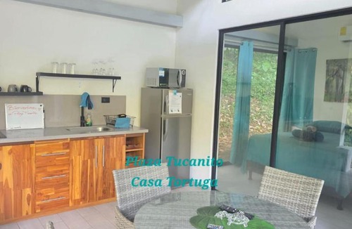 Cahuita Apartment | Plaza Tucanito - jungle up your life