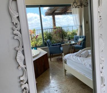 Kela Alon Cabin | Point of View