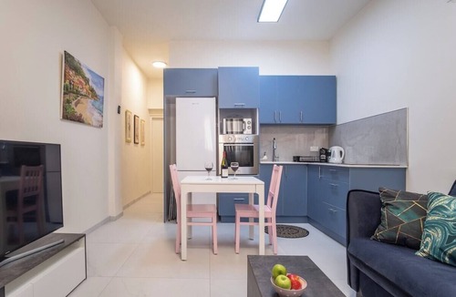 Haifa Apartment | PORT CITY HAIFA - 1 Bdrm Apt NEAR BEACH #1