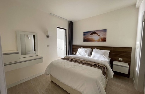 Sweimeh Hotel | PORTO & ALMIRA BEACH