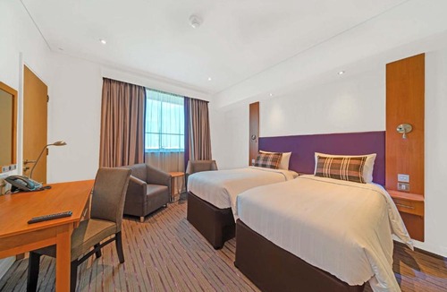 Abu Dhabi Hotel | Premier Inn Abu Dhabi Airport Business Park