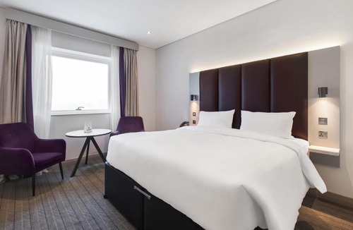 Capital Centre Hotel | Premier Inn Abu Dhabi Capital Centre